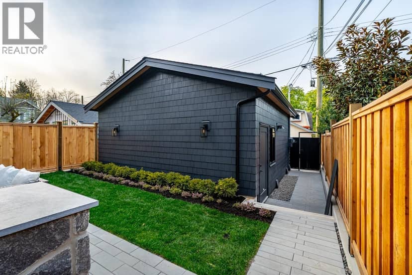 2 3345 W 13TH AVENUE, Vancouver, photo 5