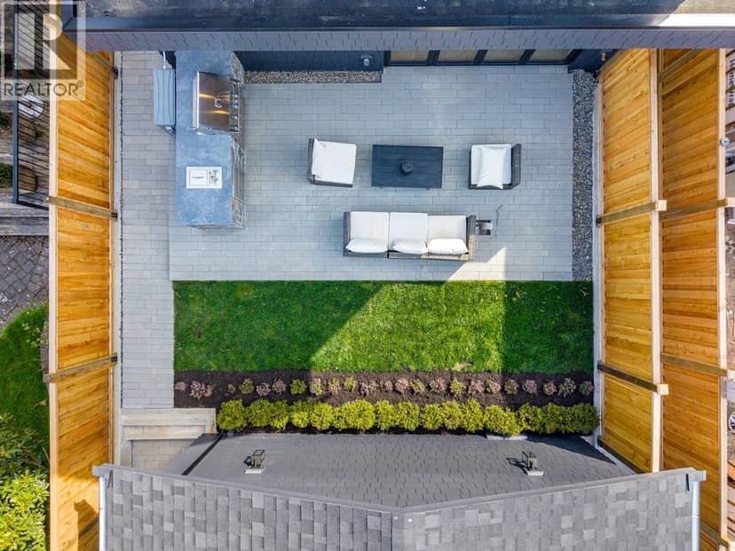 2 3345 W 13TH AVENUE, Vancouver, photo 3