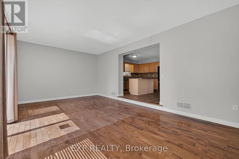 19 Sinclair Street — photo 11 of 36