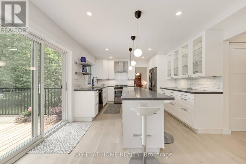 77 Polish Avenue — photo 8 of 40