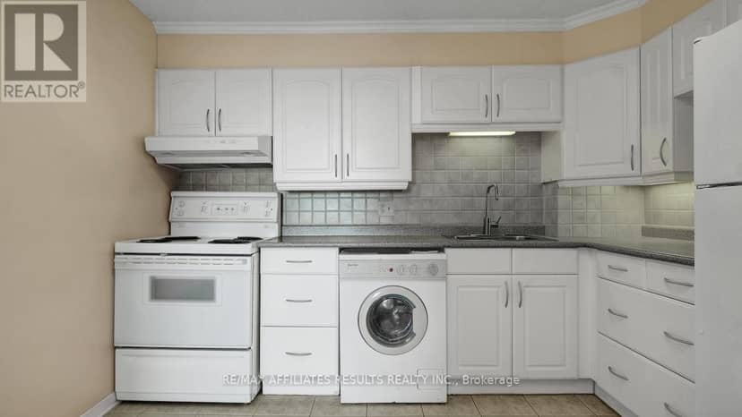 2110 - 415 Greenview Avenue — photo 17 of 40