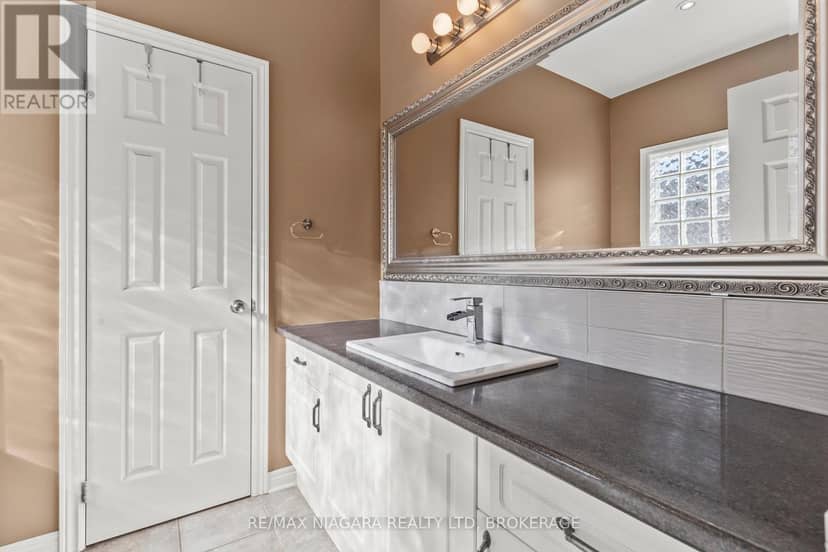 3579 Carver Street — photo 16 of 36