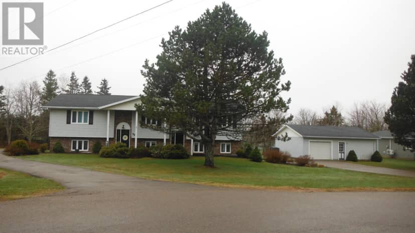 90-94 Stockman Drive — photo 1 of 40