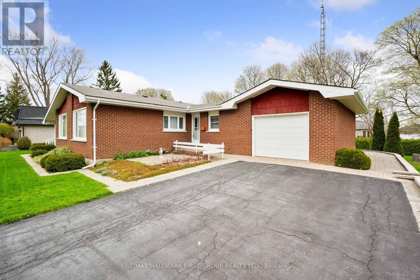 12 Maplewood Boulevard — photo 3 of 40