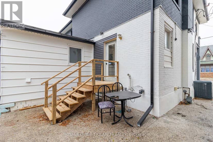 11 Goshen Street N, Bluewater, photo 7
