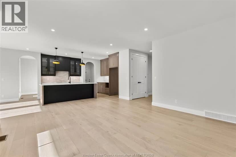 257 Charles — photo 11 of 31