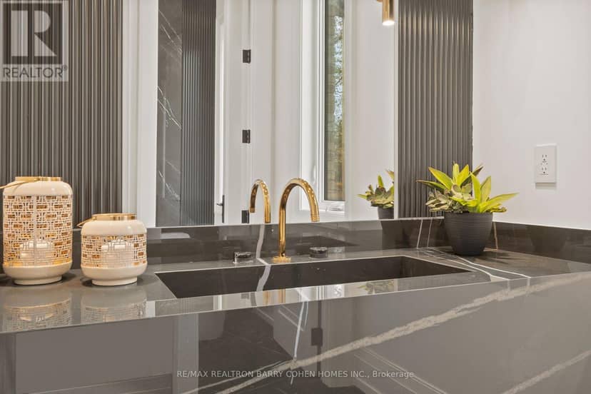81 Upper Canada Drive — photo 20 of 40
