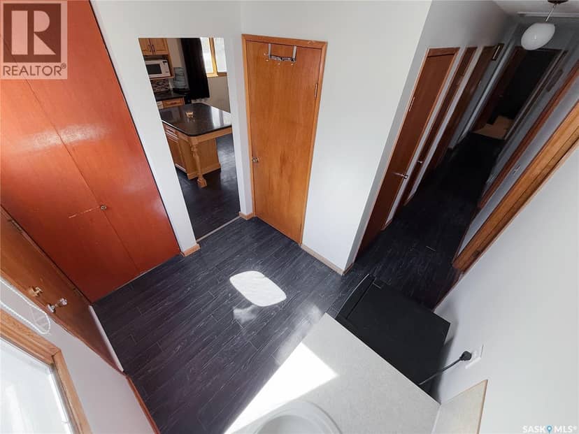 208 1st STREET E, Climax, photo 4