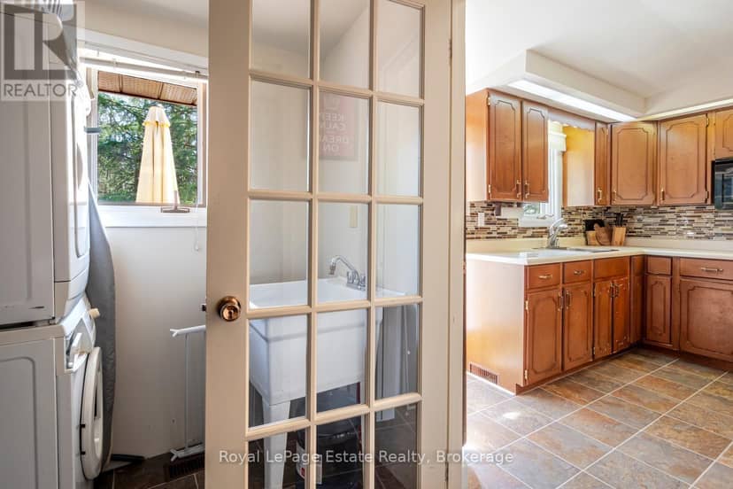 1207 Sauble Falls Road — photo 29 of 40
