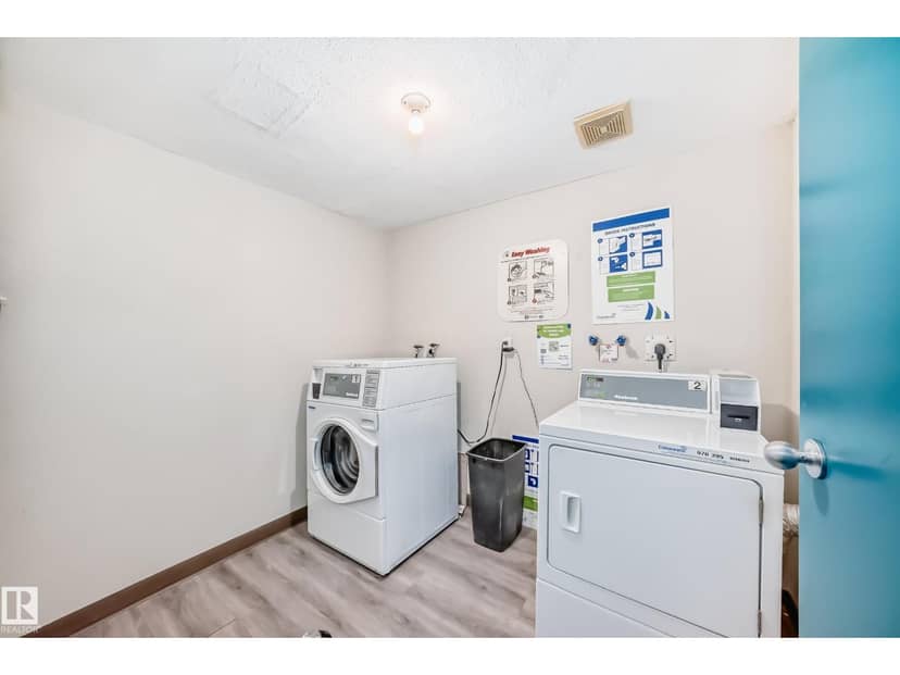 #202 328 Woodbridge WY — photo 37 of 40