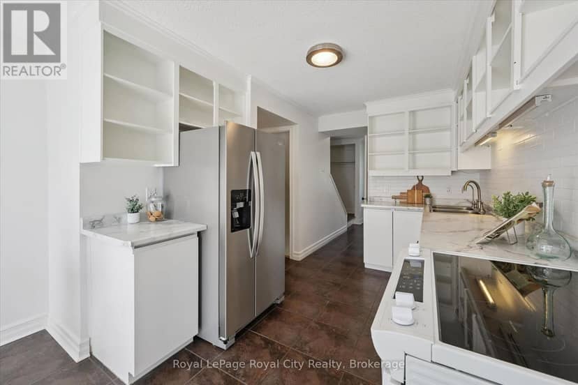 21 - 295 Water Street — photo 9 of 40