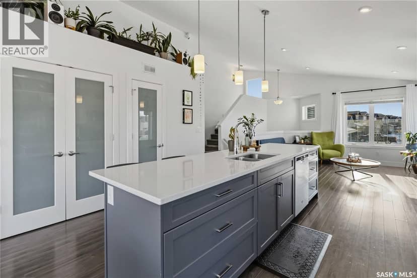 403 Delainey ROAD — photo 13 of 40