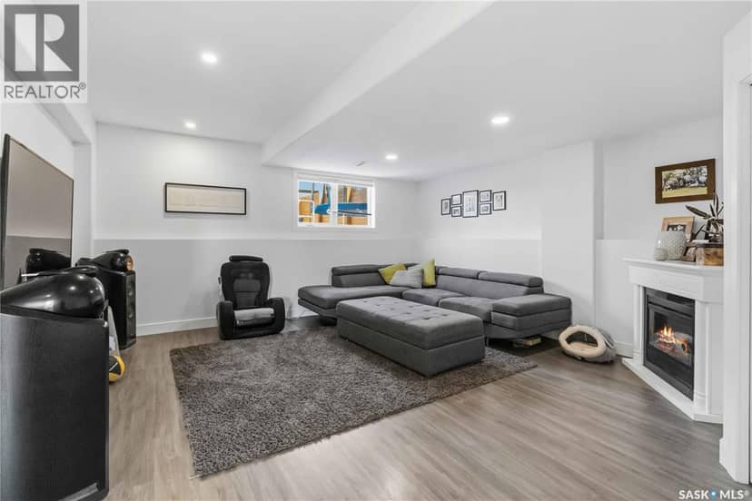 403 Delainey ROAD — photo 30 of 40