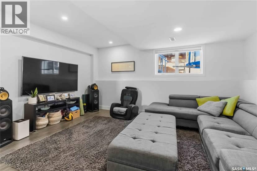 403 Delainey ROAD — photo 31 of 40