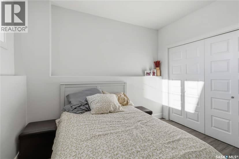 403 Delainey ROAD — photo 36 of 40