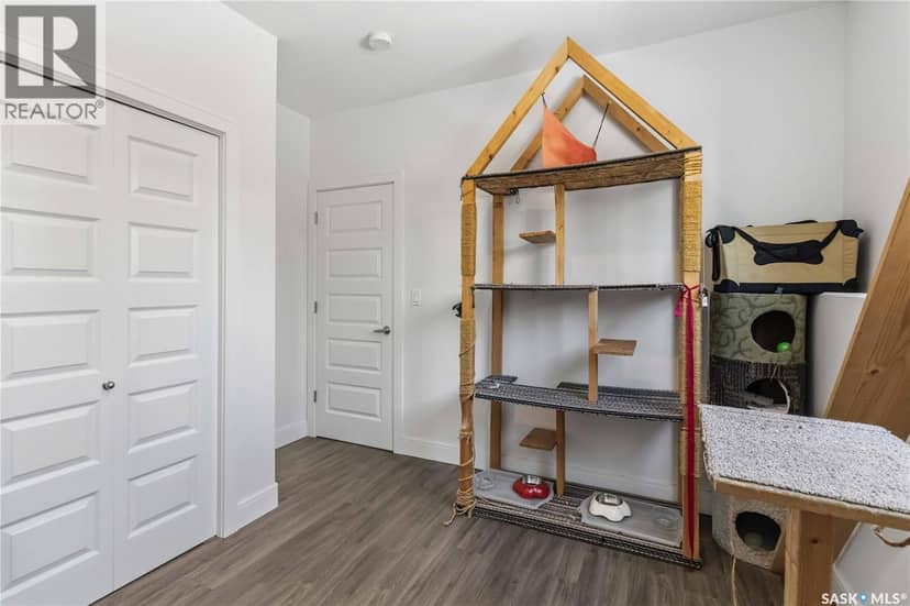 403 Delainey ROAD — photo 38 of 40