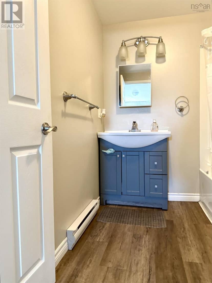128 Main Street — photo 18 of 40