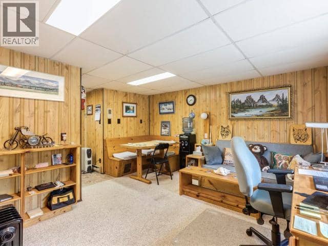 91301 Alaska Highway — photo 19 of 33