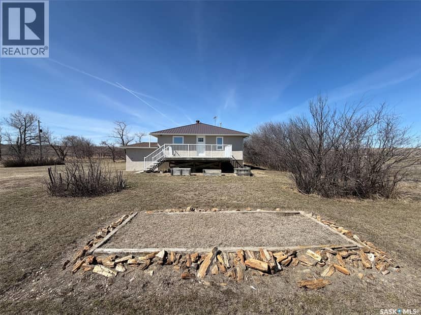 Eastend Wills Acreage — photo 40 of 40