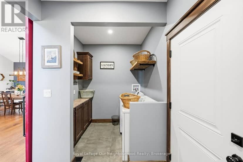 63 Hansen Road — photo 22 of 40