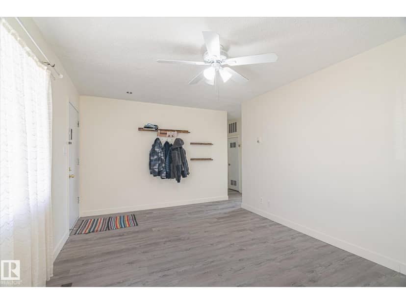 10531 128 AV NW, Edmonton, photo 5