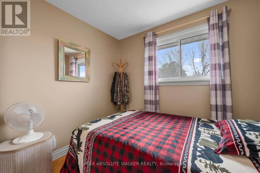 144 Viewmount Drive — photo 10 of 19