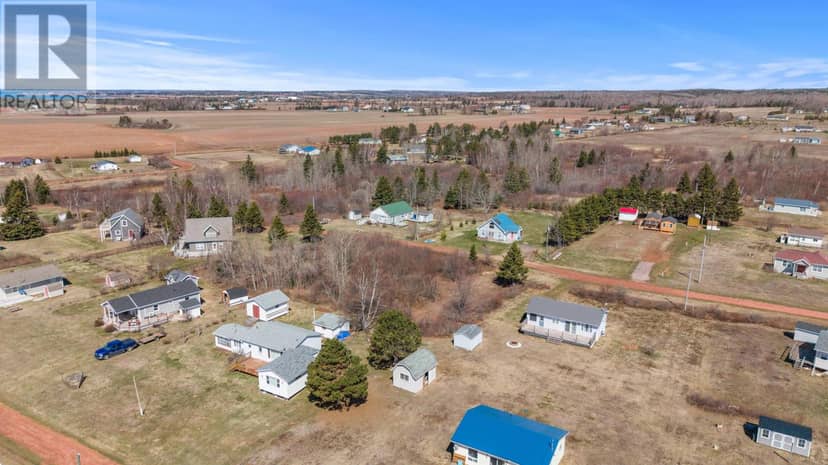 Lot Lucy's Road — photo 15 of 18