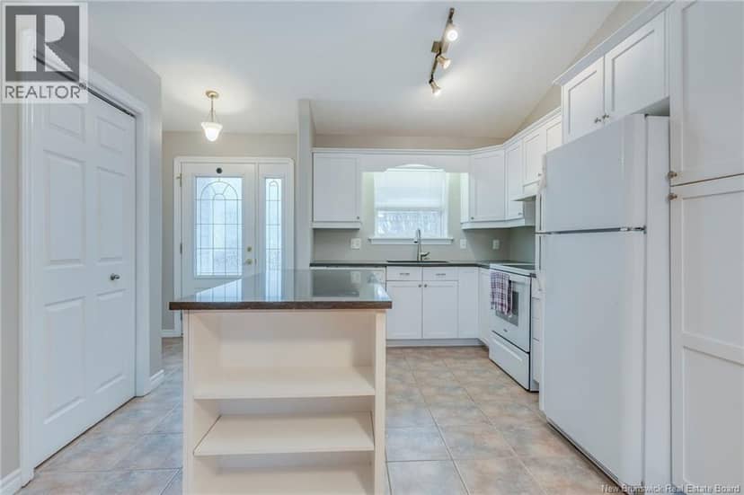 354 Amirault Street Unit# 6 — photo 20 of 40