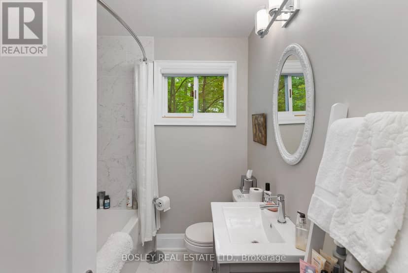 Cottage - 152 Farlain Lake Road E — photo 10 of 17