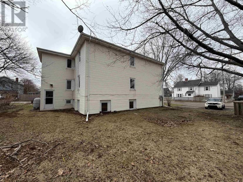 116 Walthen Drive — photo 3 of 5