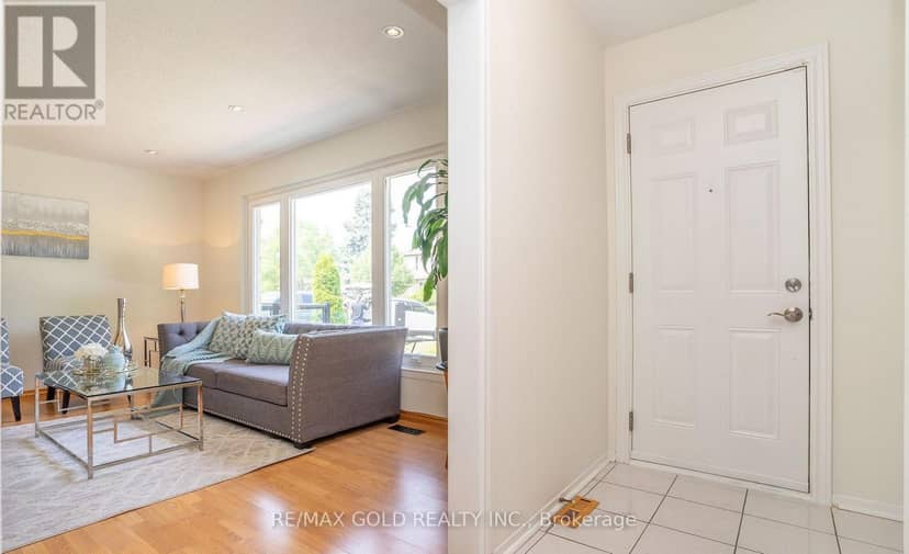 51 Davenport Crescent — photo 6 of 40