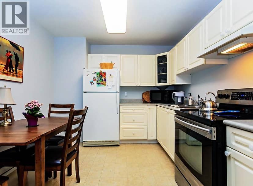 4820 LAZELLE AVENUE, Terrace, photo 4