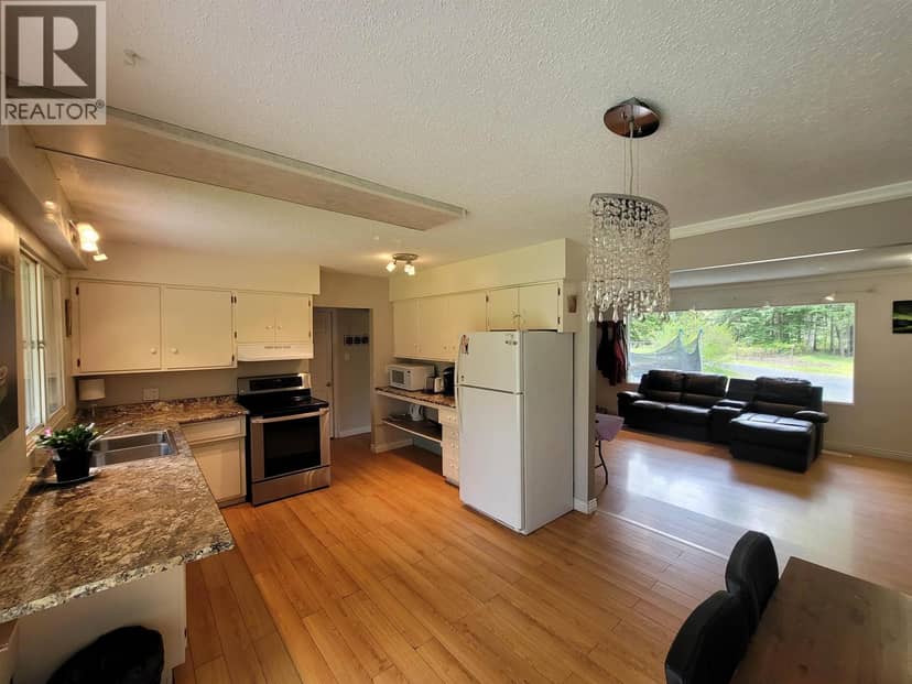 2158 GRANDVIEW DRIVE, Terrace, photo 5