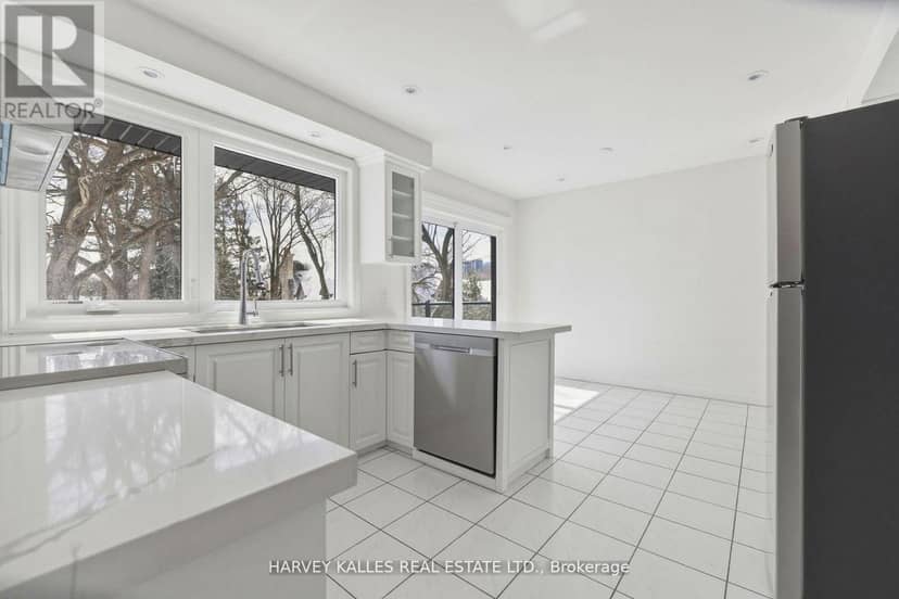 537 Blythwood Road — photo 14 of 40