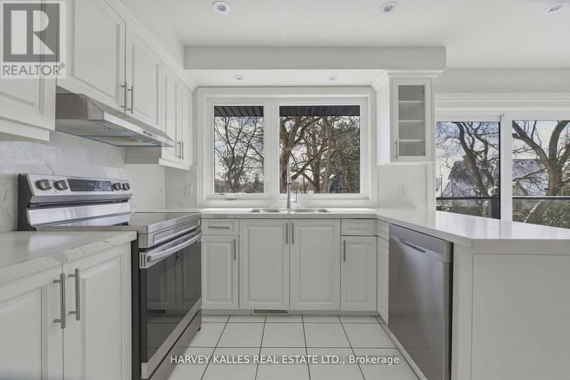 537 Blythwood Road — photo 15 of 40