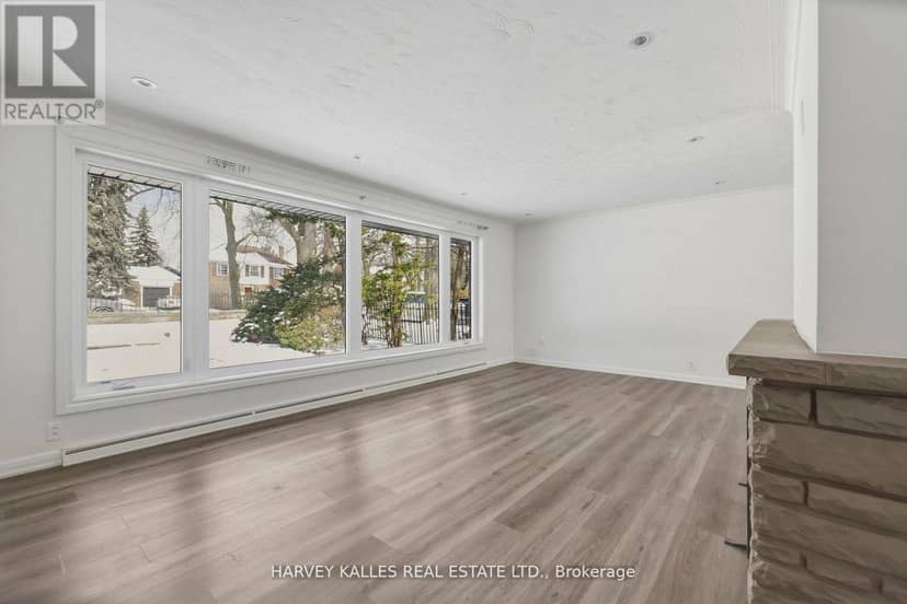 537 Blythwood Road — photo 4 of 40