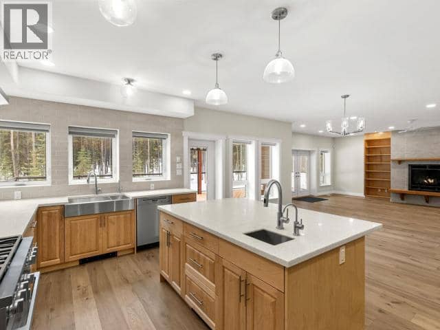 216 Old Alaska Hwy, Whitehorse North, photo 6