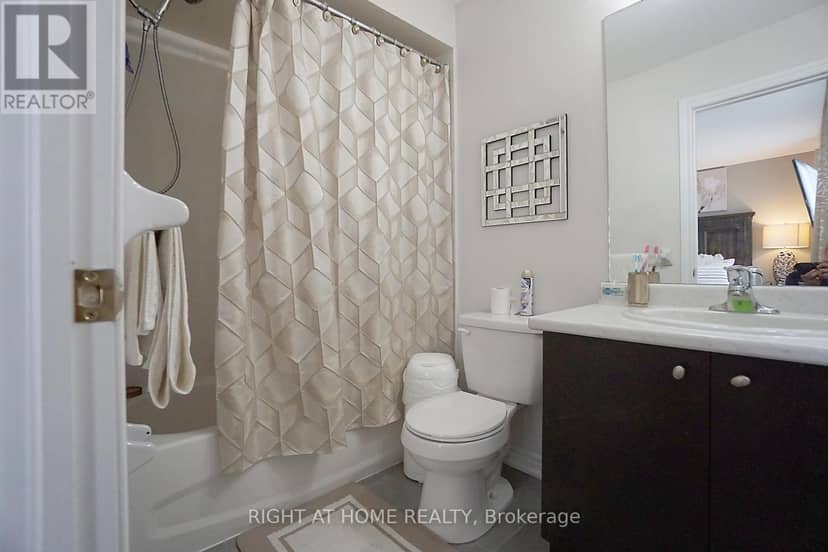 15 Magdalene Crescent — photo 21 of 32
