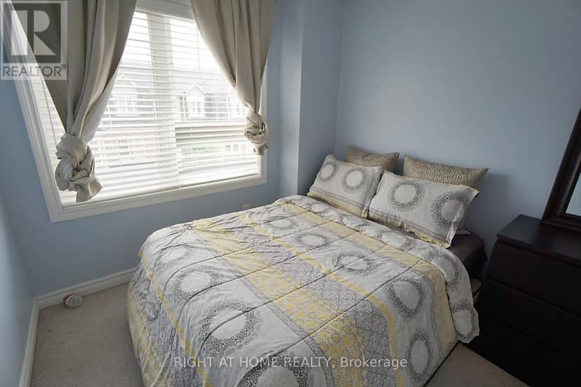 15 Magdalene Crescent — photo 28 of 32