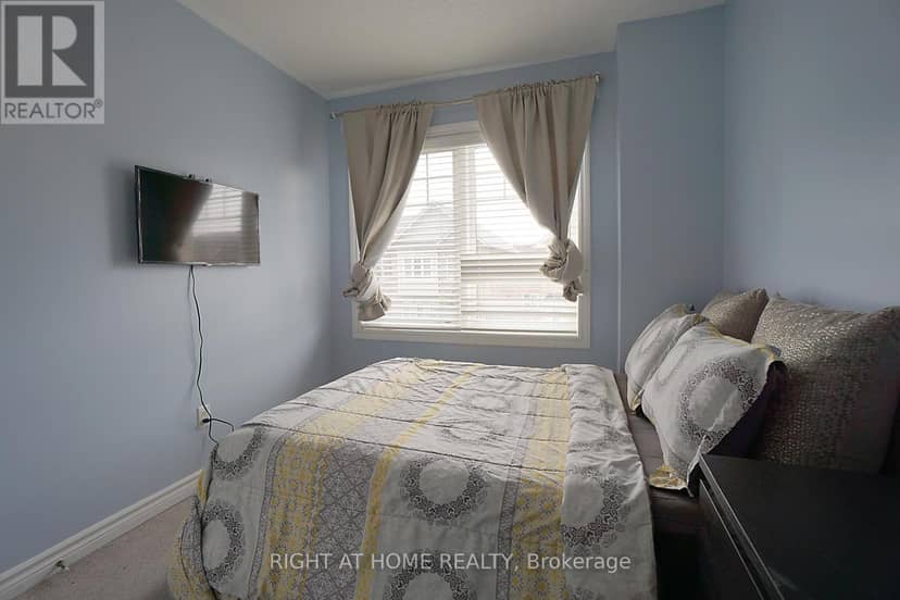 15 Magdalene Crescent — photo 25 of 32