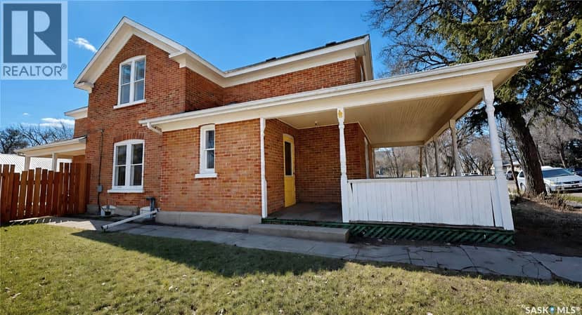402 Jasper STREET — photo 1 of 40