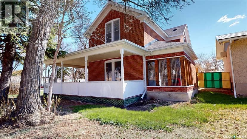 402 Jasper STREET — photo 3 of 40