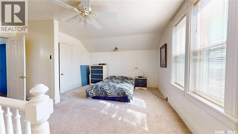402 Jasper STREET — photo 35 of 40