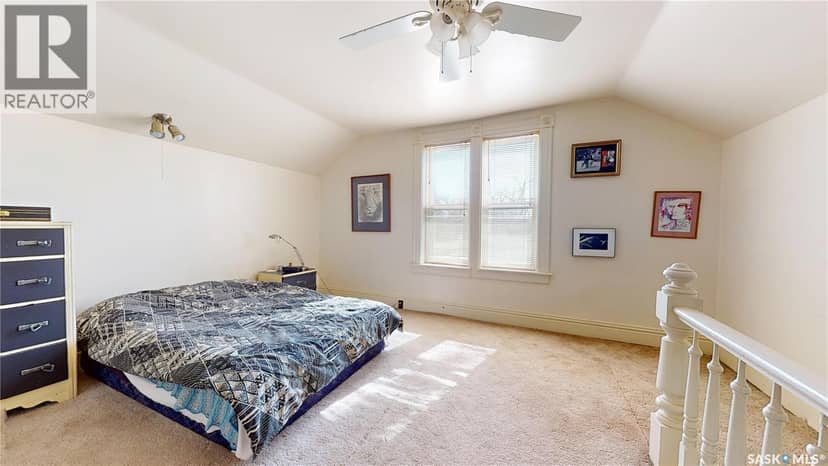 402 Jasper STREET — photo 36 of 40