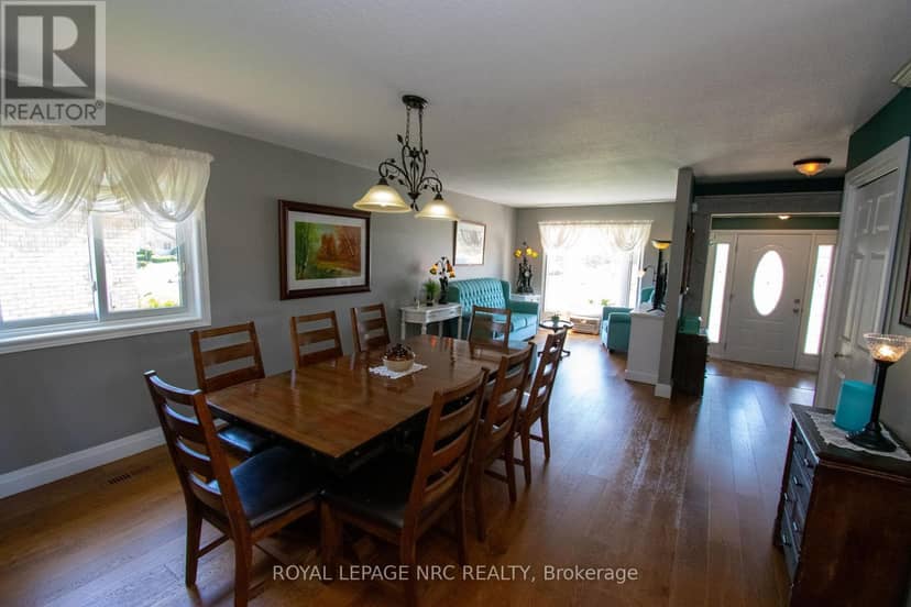 7296 Alex Avenue — photo 6 of 40