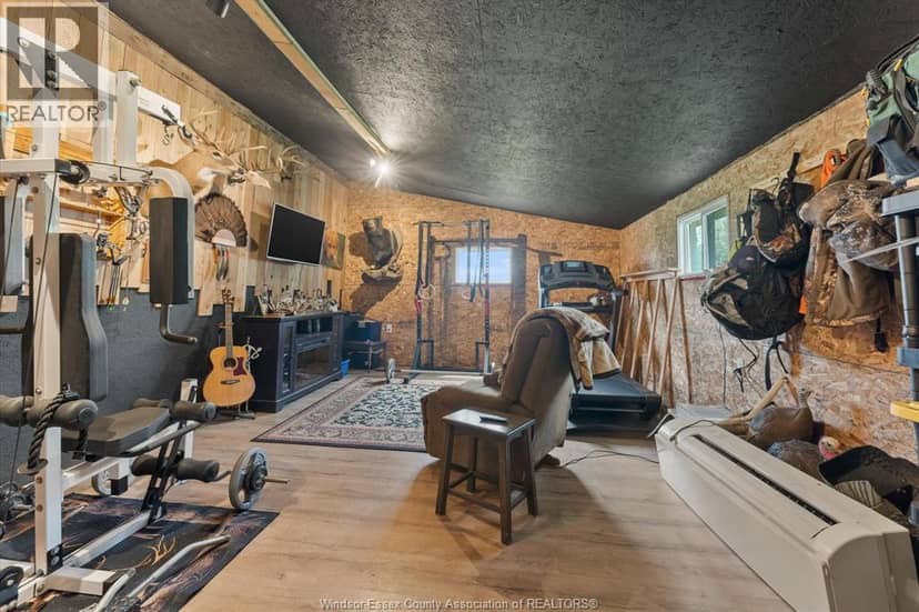 1722 Mersea Rd D — photo 23 of 37