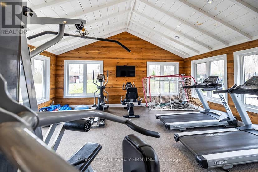 1235 Villiers Line - 34 Glen Abbey — photo 16 of 22