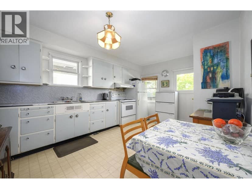 2633 VENABLES STREET, Vancouver, photo 5