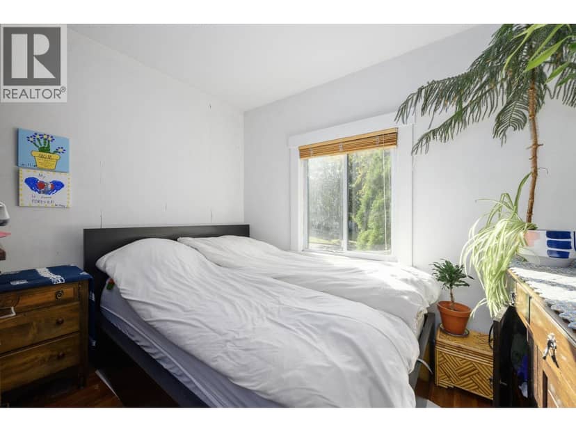2633 VENABLES STREET, Vancouver, photo 7