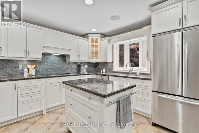 78 Sovereign Drive — photo 15 of 40